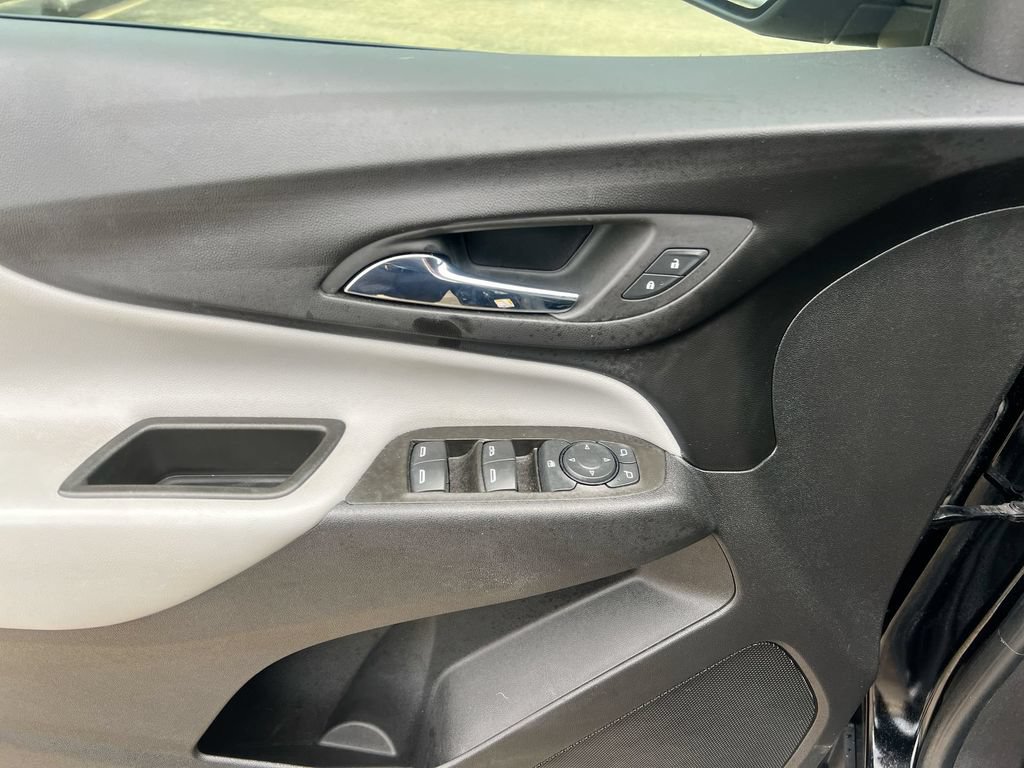 Used 2023 Chevrolet Equinox LS FWD image 15