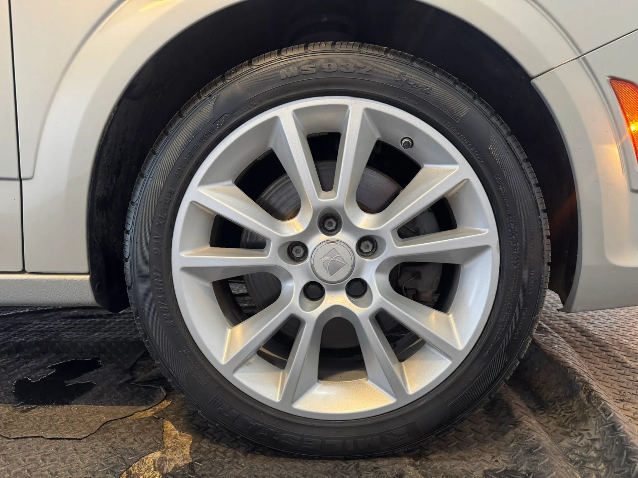 Used 2008 Saturn Astra XR w/ Premium Trim Package FWD image 27