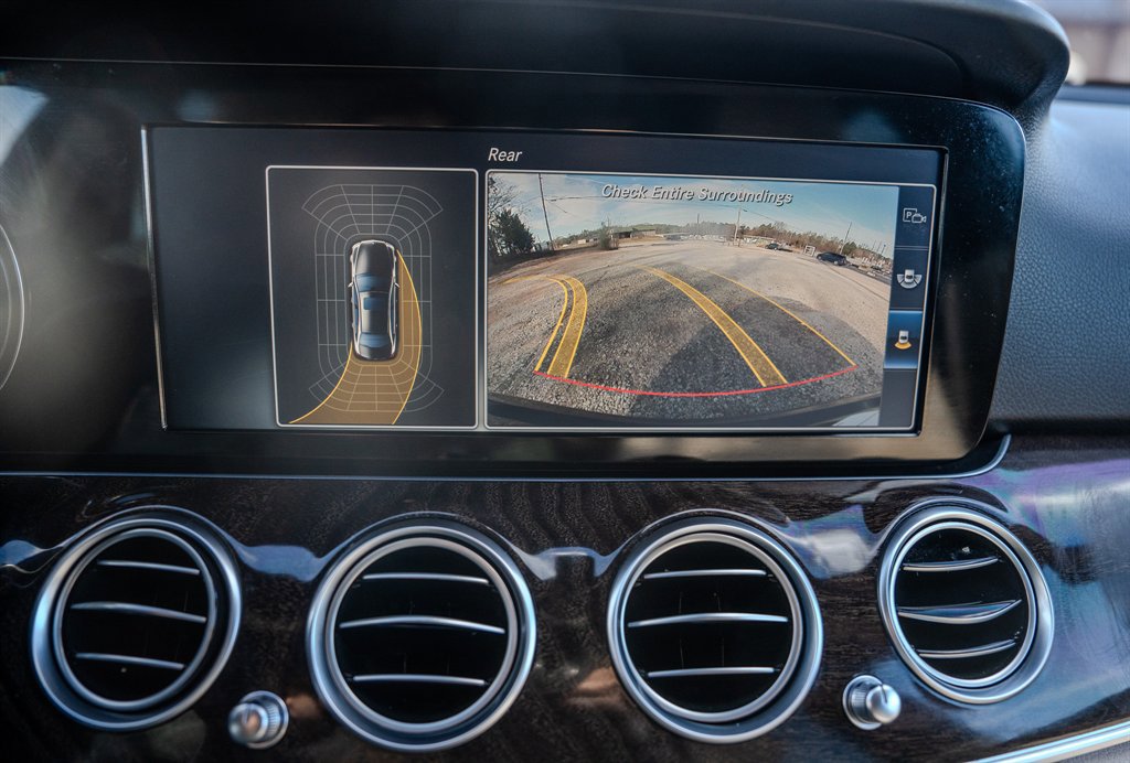 Used 2017 Mercedes-Benz E 300 w/ Premium 1 Package image 21