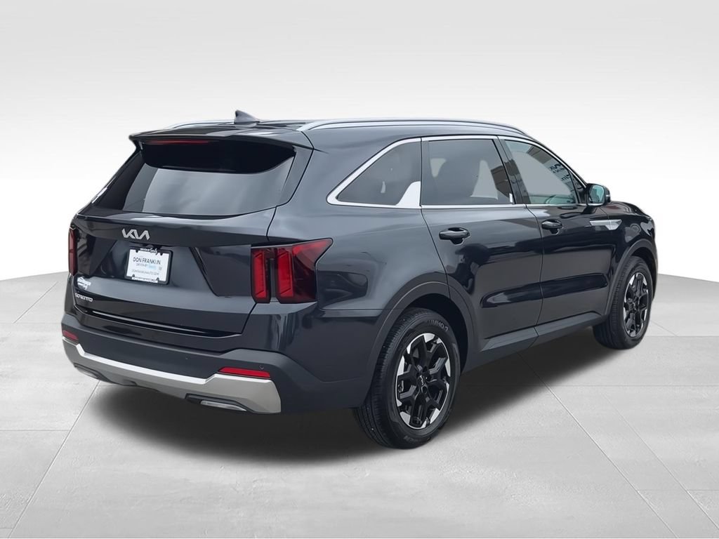 Used 2025 Kia Sorento S FWD image 8