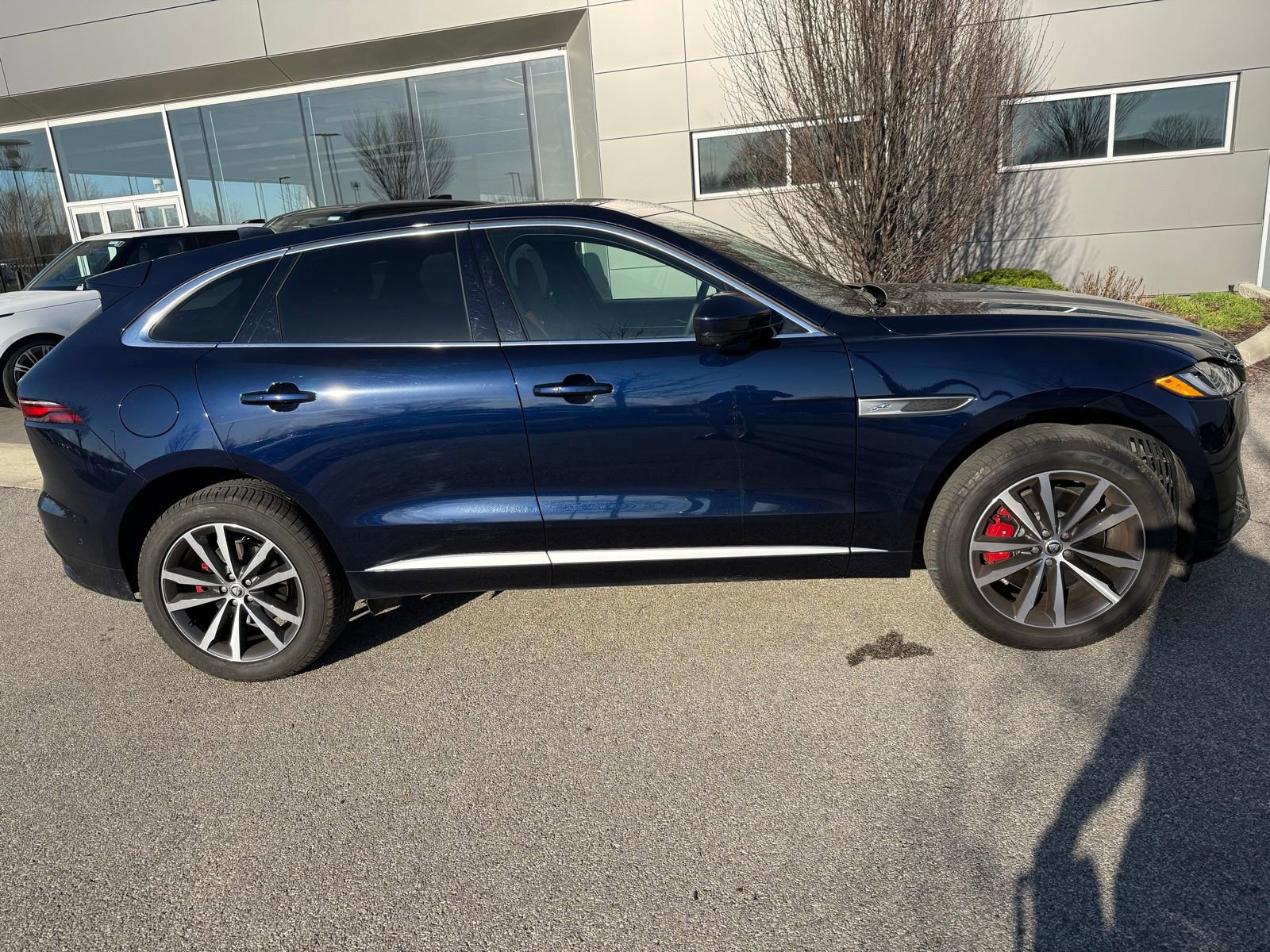 Used 2025 Jaguar F-PACE R-Dynamic S image 4