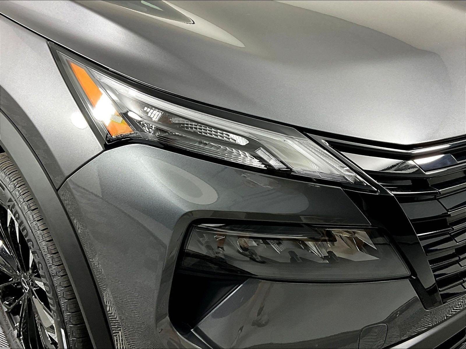 New 2026 Nissan Rogue Dark Armor AWD/4WD image 8