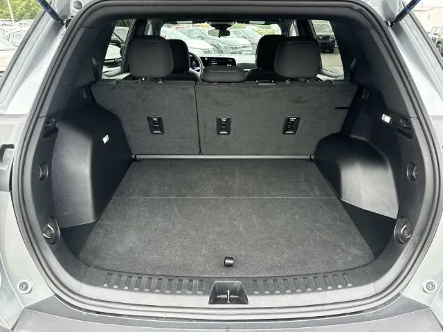 Used 2025 Chevrolet Equinox LT FWD image 13