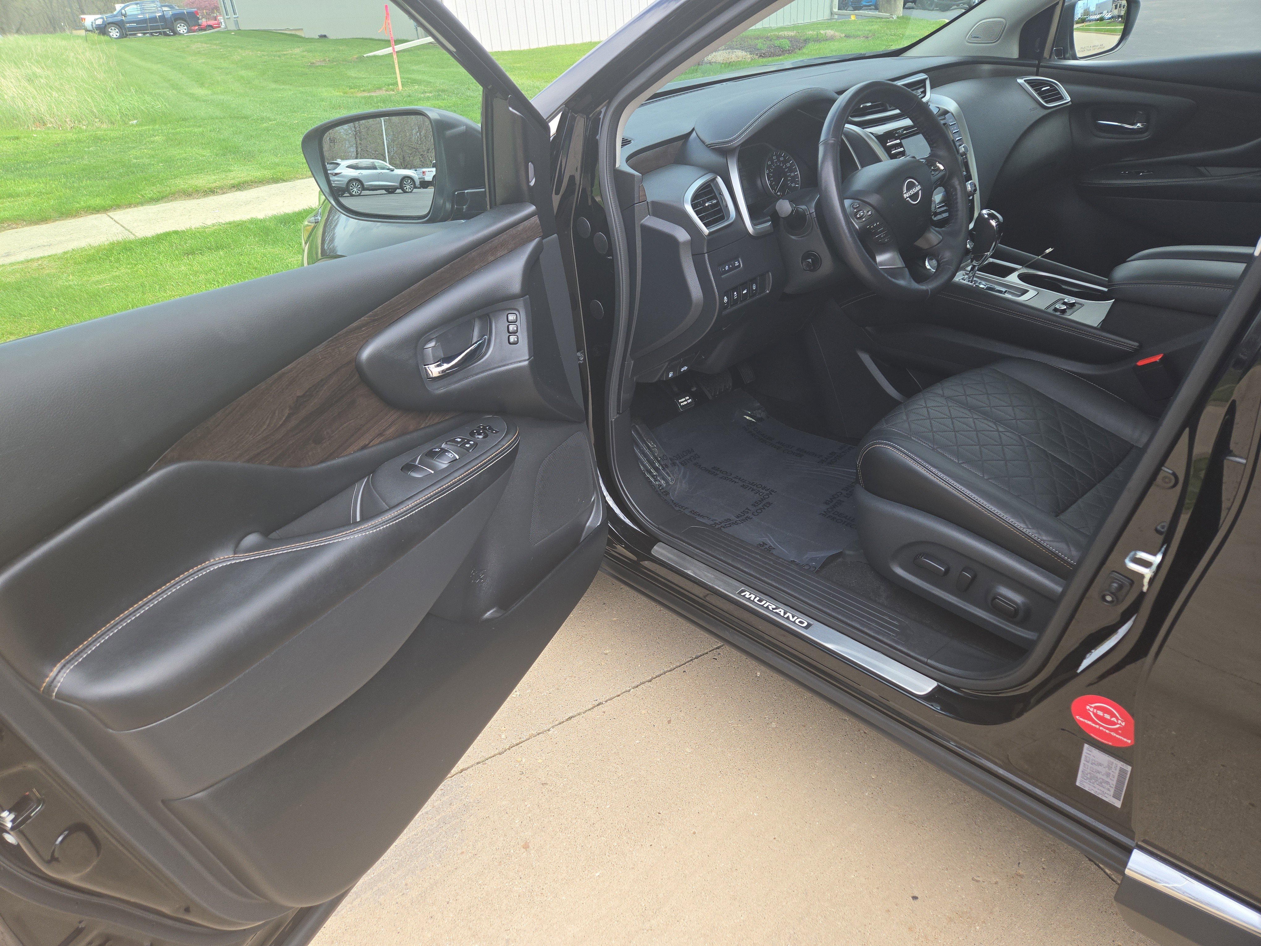 Certified 2024 Nissan Murano Platinum w/ Cargo Package image 11