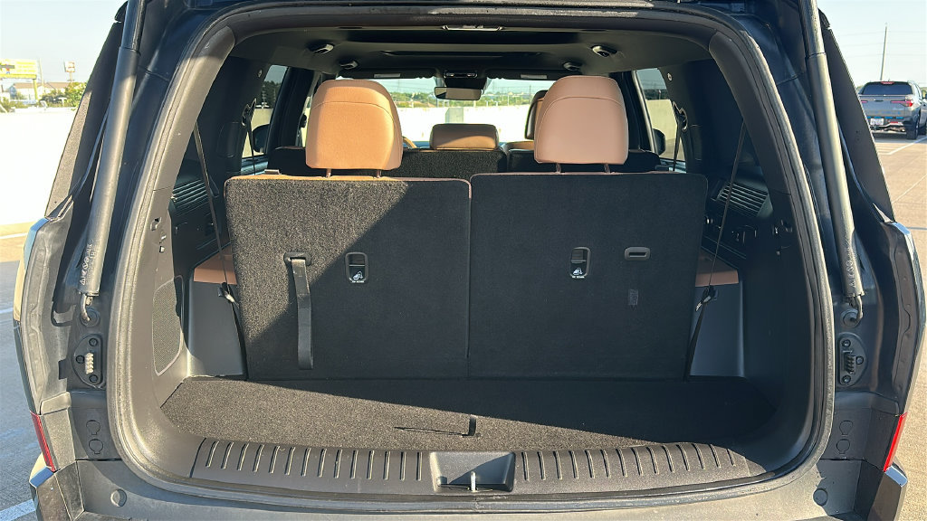 Certified 2024 Hyundai Santa Fe Limited FWD image 38