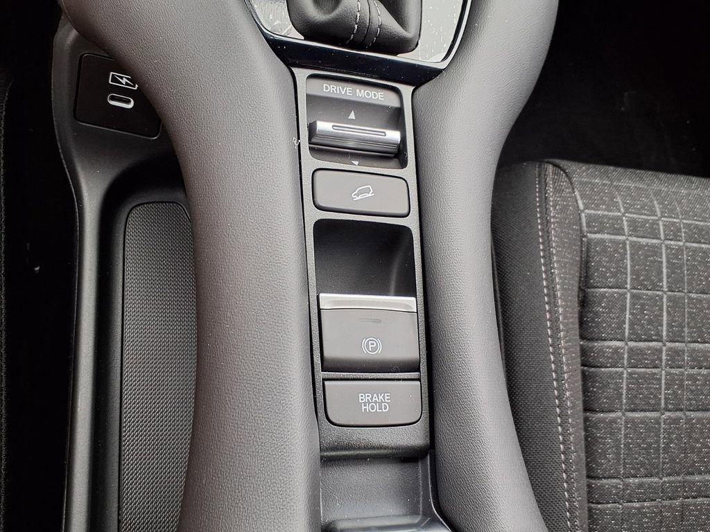 New 2026 Honda HR-V LX image 22