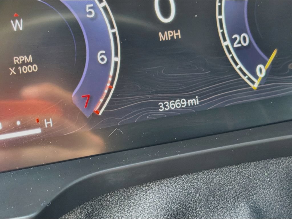 Used 2022 Jeep Grand Cherokee Overland w/ Luxury Tech Group IV AWD/4WD image 13