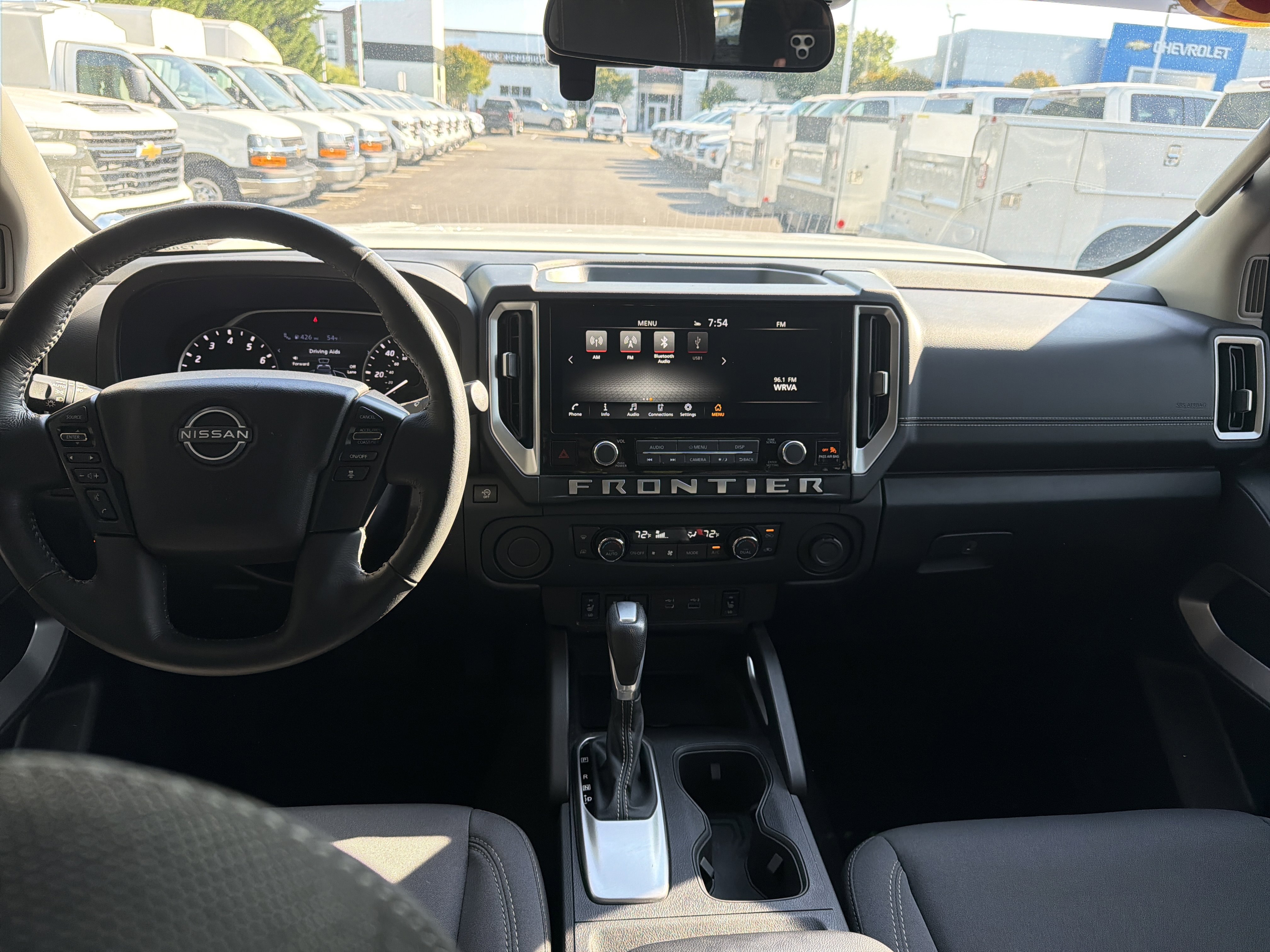 Used 2025 Nissan Frontier SV w/ SV Convenience Package RWD image 27