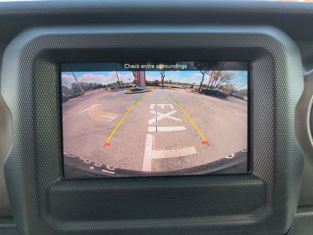 Used 2023 Jeep Wrangler Unlimited w/ Convenience Group image 27