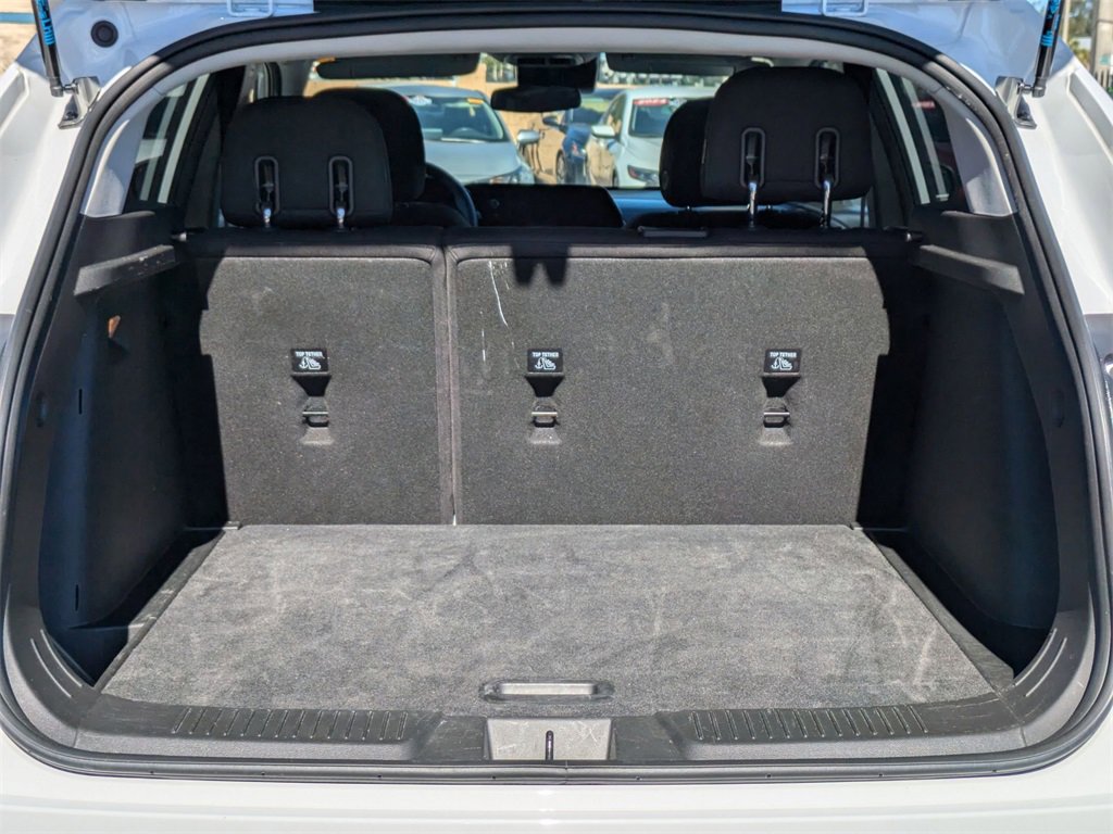 Used 2025 Chevrolet Trax LS image 28