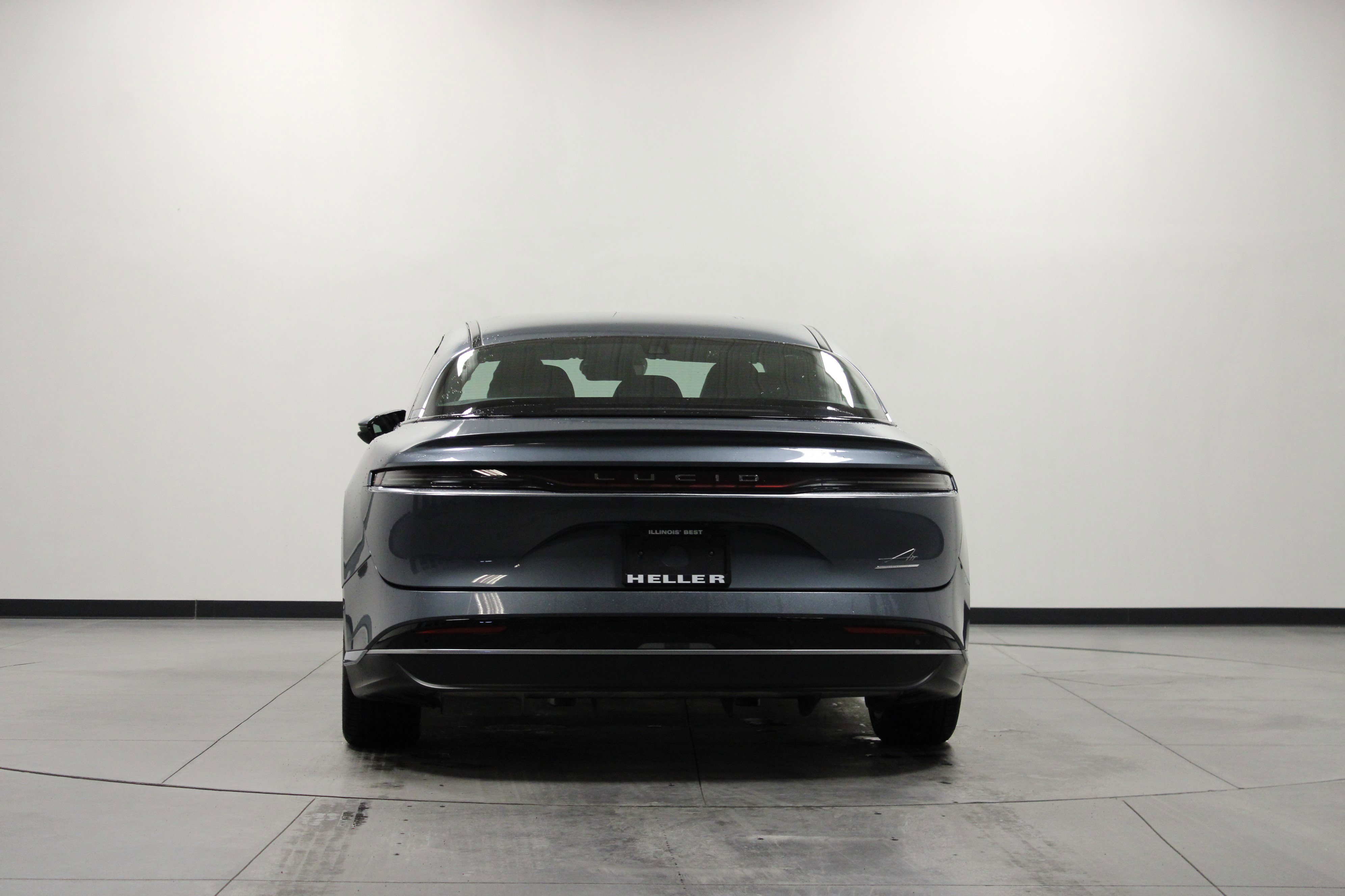 Used 2024 Lucid Air Touring image 5