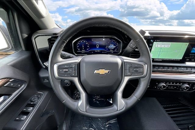 Used 2023 Chevrolet Silverado 1500 LT image 9