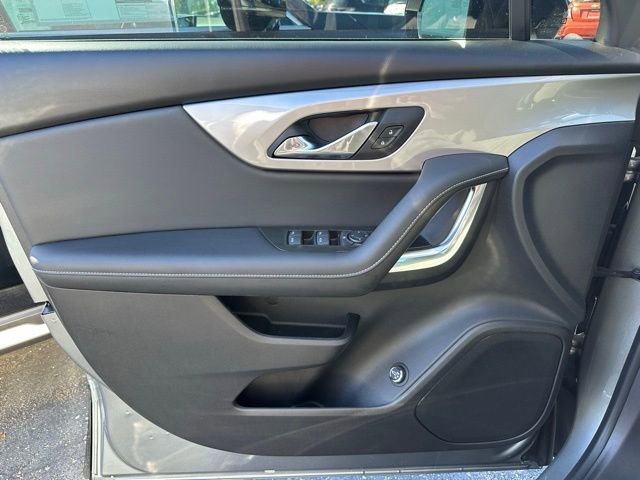 Used 2023 Chevrolet Blazer LT image 24