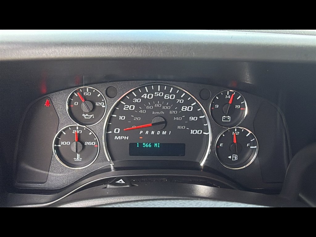 Used 2025 GMC Savana 2500 w/ Driver Convenience Package RWD image 14