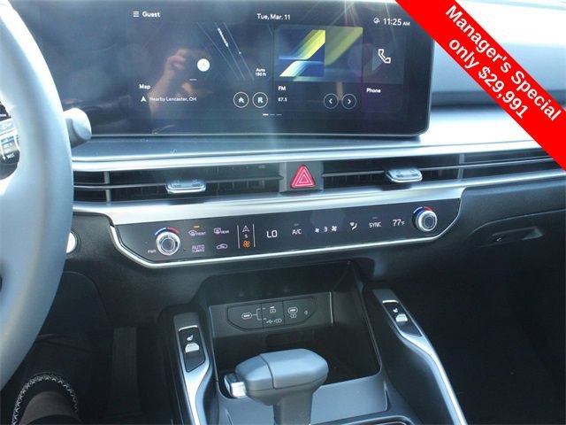 Used 2025 Kia Sorento S w/ Panoramic Sunroof Package FWD image 11