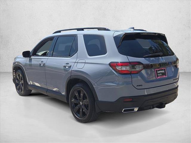 Used 2025 Honda Pilot Black Edition image 8