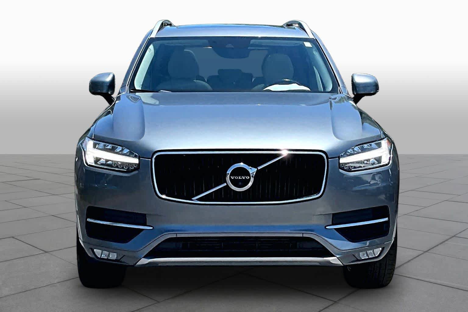 Used 2018 Volvo XC90 T5 Momentum w/ Convenience Package FWD image 4