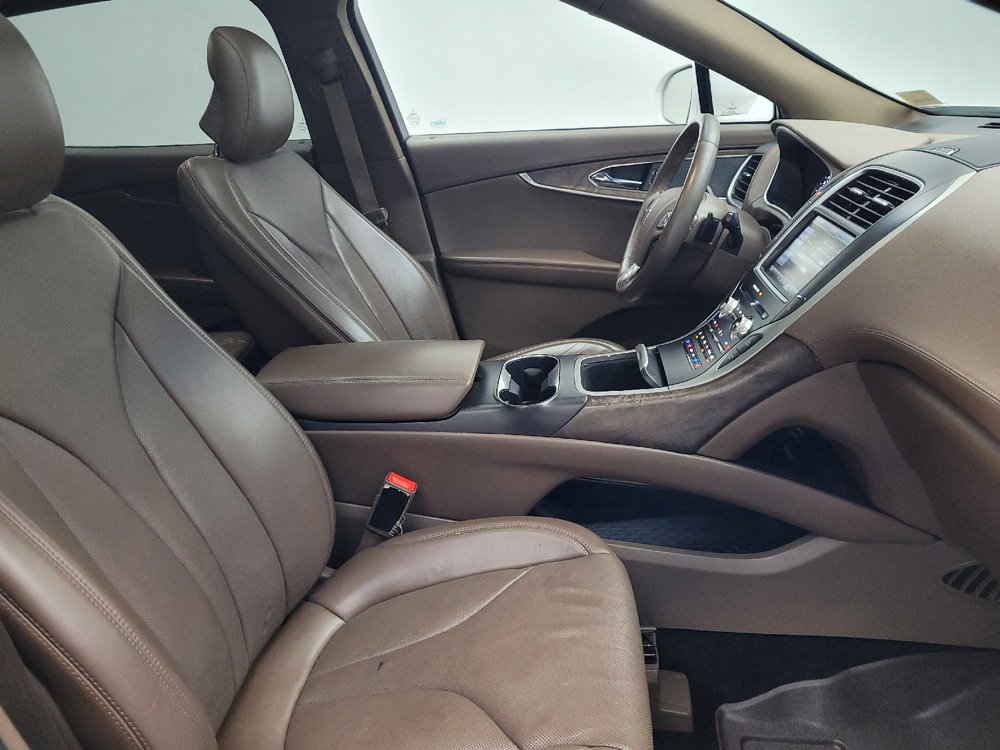 Used 2016 Lincoln MKX Reserve w/ Climate Package FWD image 21