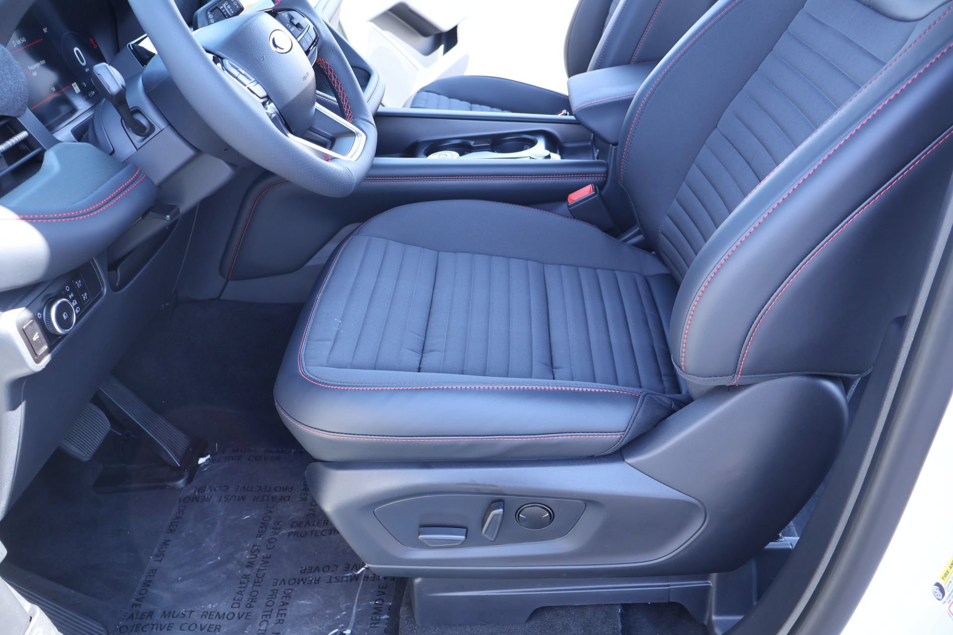 New 2026 Ford Explorer ST-Line w/ ST-Line Street Pack AWD/4WD image 11