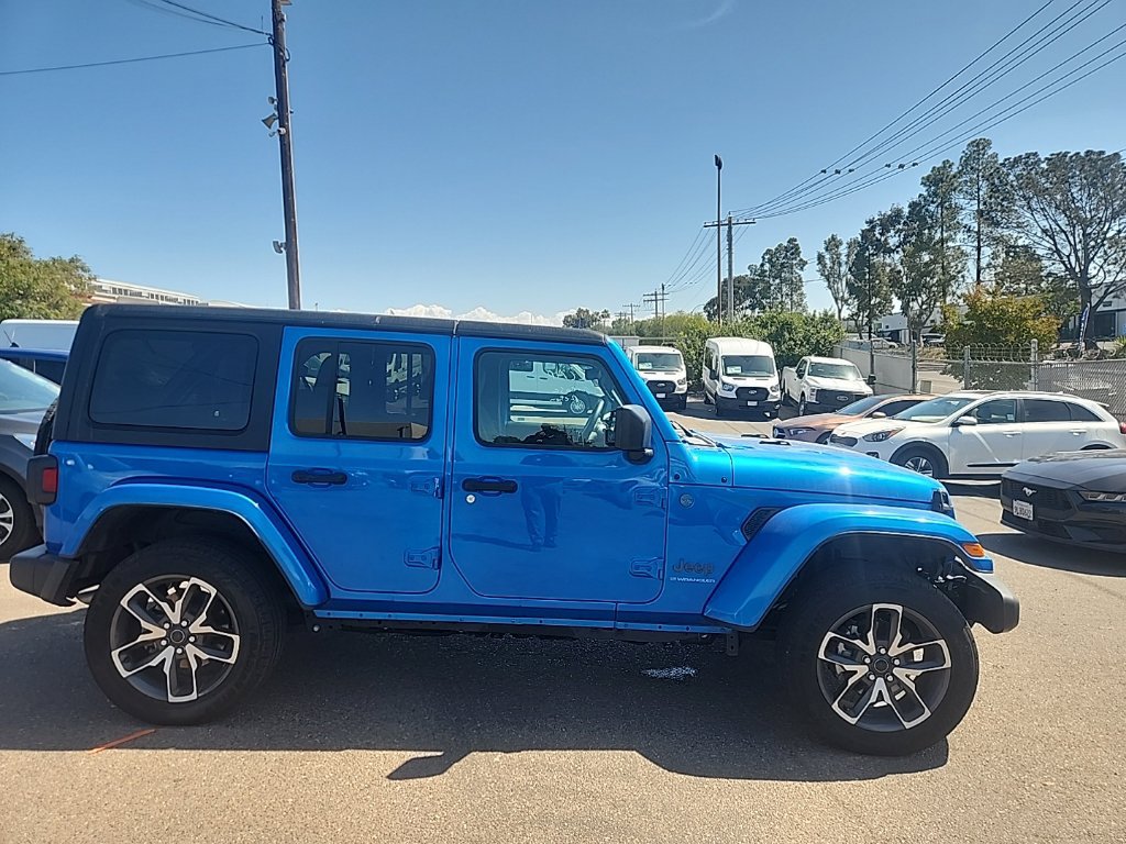 Used 2024 Jeep Wrangler Unlimited AWD/4WD image 17
