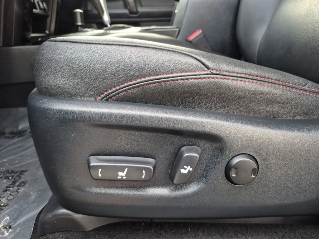 Used 2024 Toyota 4Runner TRD Off-Road Premium image 11