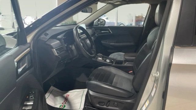 Used 2024 Mitsubishi Outlander SE AWD/4WD image 10