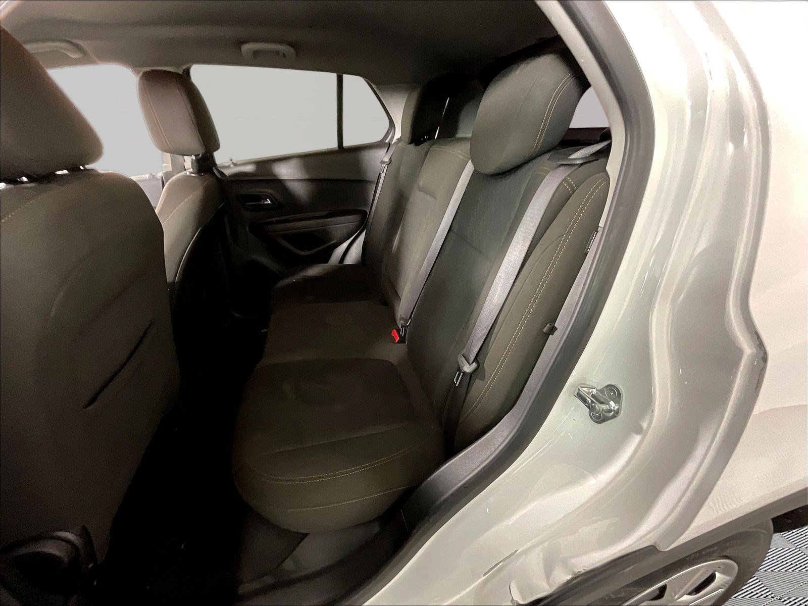 Used 2019 Chevrolet Trax LS FWD image 21