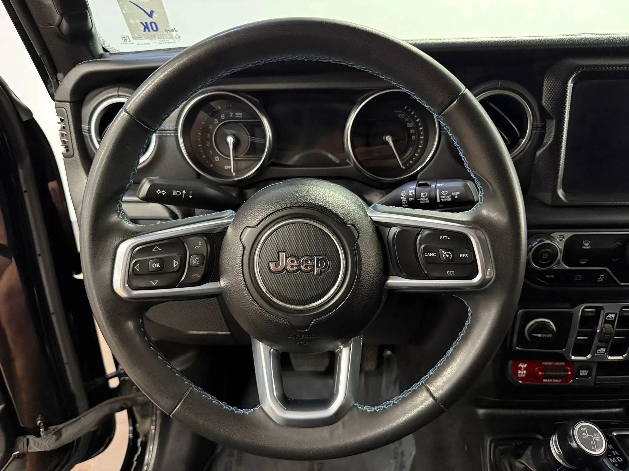 Used 2024 Jeep Wrangler Unlimited Rubicon 4xe AWD/4WD image 21