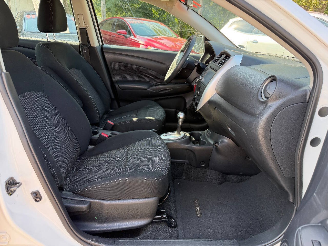 Used 2019 Nissan Versa SV FWD image 10