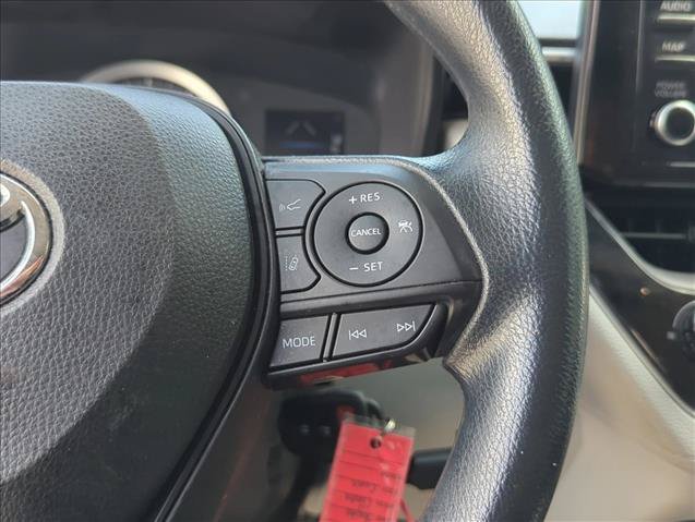 Certified 2022 Toyota Corolla Cross L FWD image 17