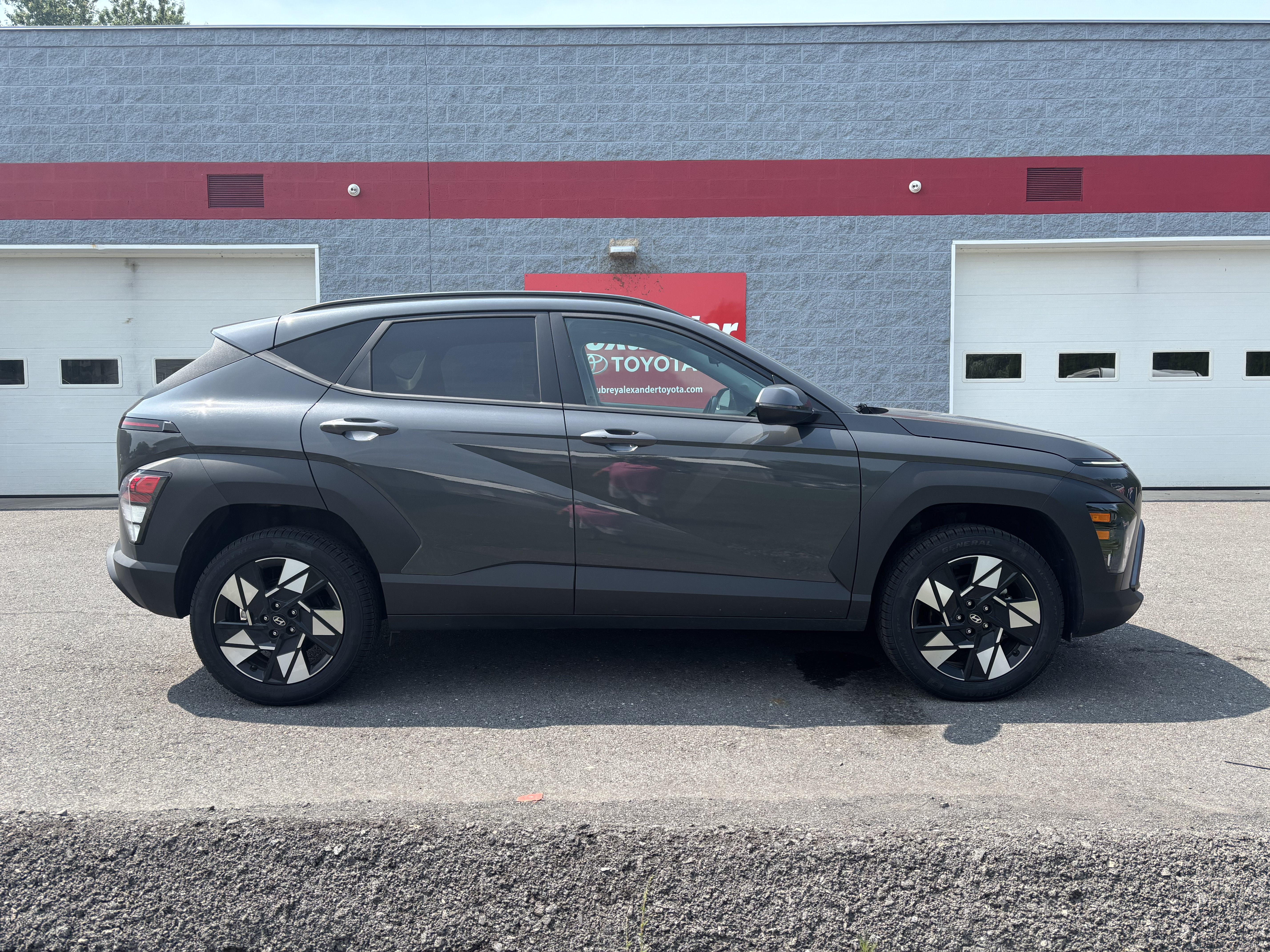Used 2025 Hyundai Kona SEL AWD/4WD video 2