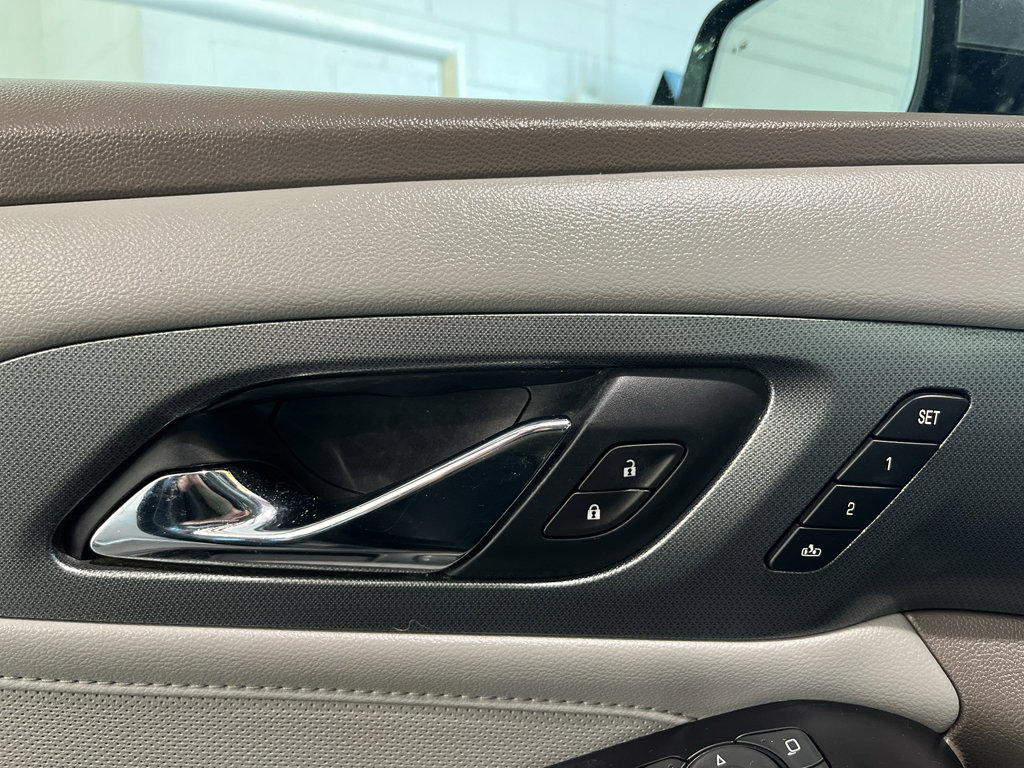 Used 2019 Chevrolet Traverse Premier w/ Driver Confidence II Package image 30