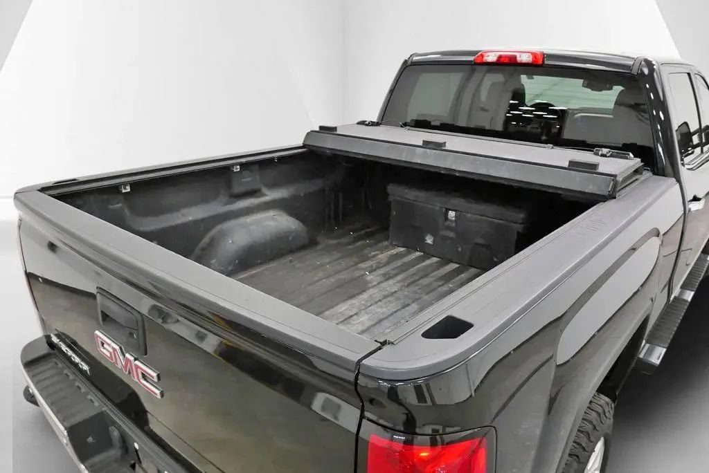 Used 2019 GMC Sierra 2500 SLT w/ Driver Alert Package AWD/4WD image 38