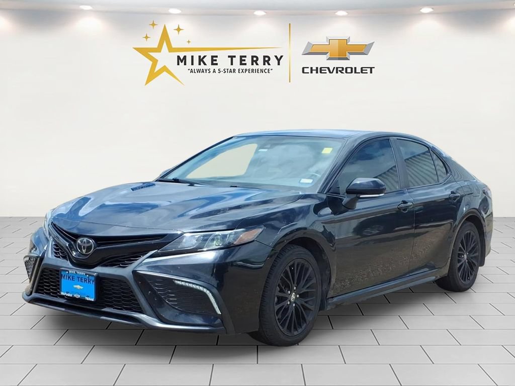 Used 2022 Toyota Camry SE FWD video 1