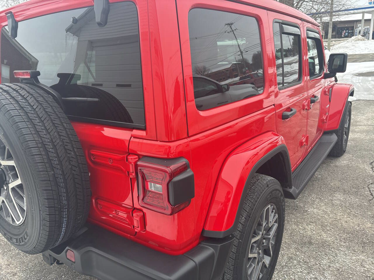 Used 2024 Jeep Wrangler Unlimited Sahara w/ Safety Group AWD/4WD image 13