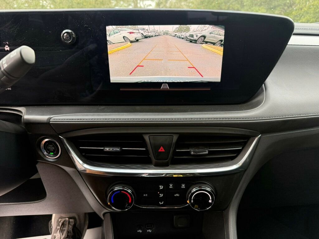 Used 2025 Buick Encore GX Preferred FWD image 6