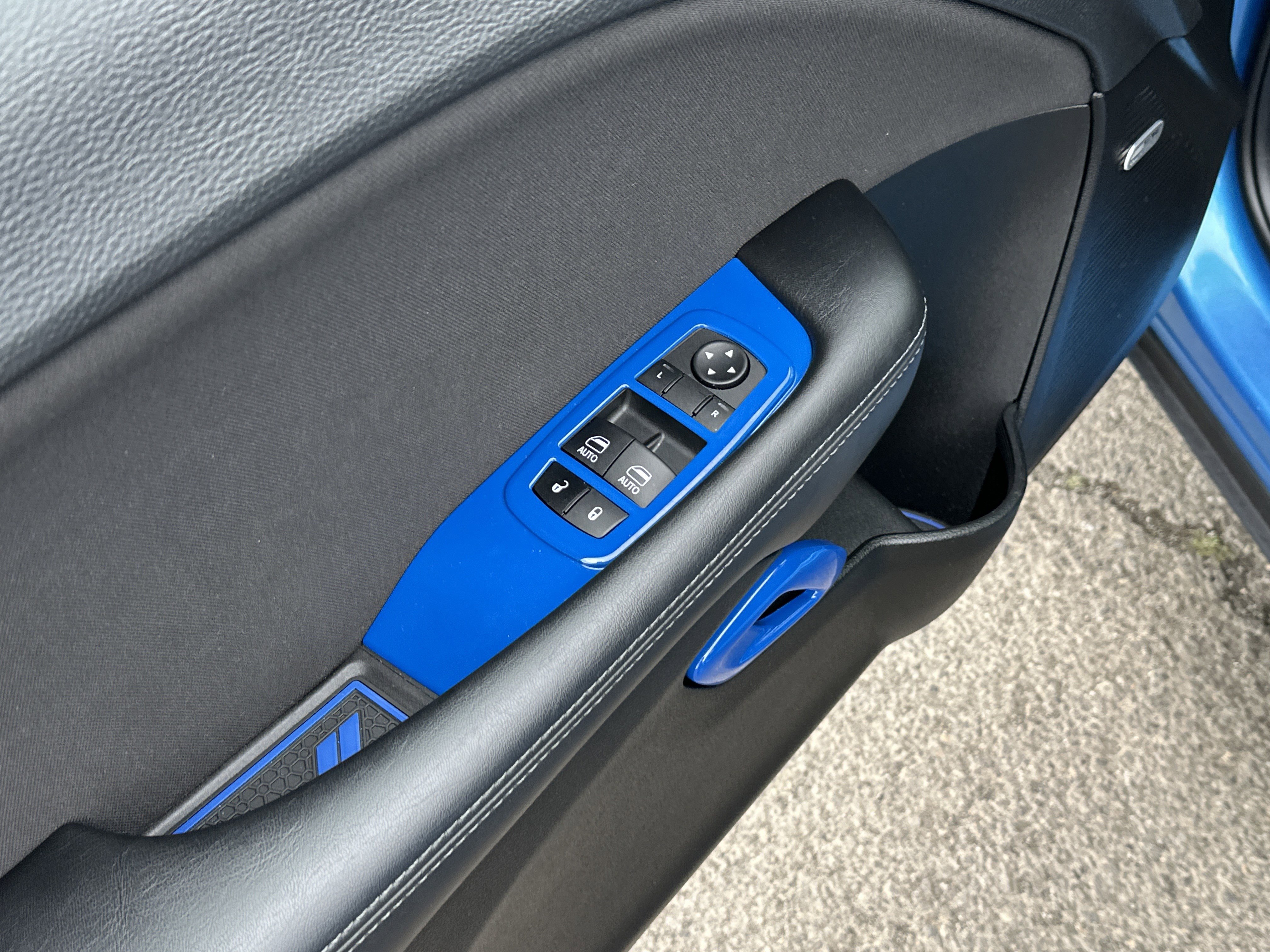 Used 2023 Dodge Challenger SXT w/ Blacktop Package image 13