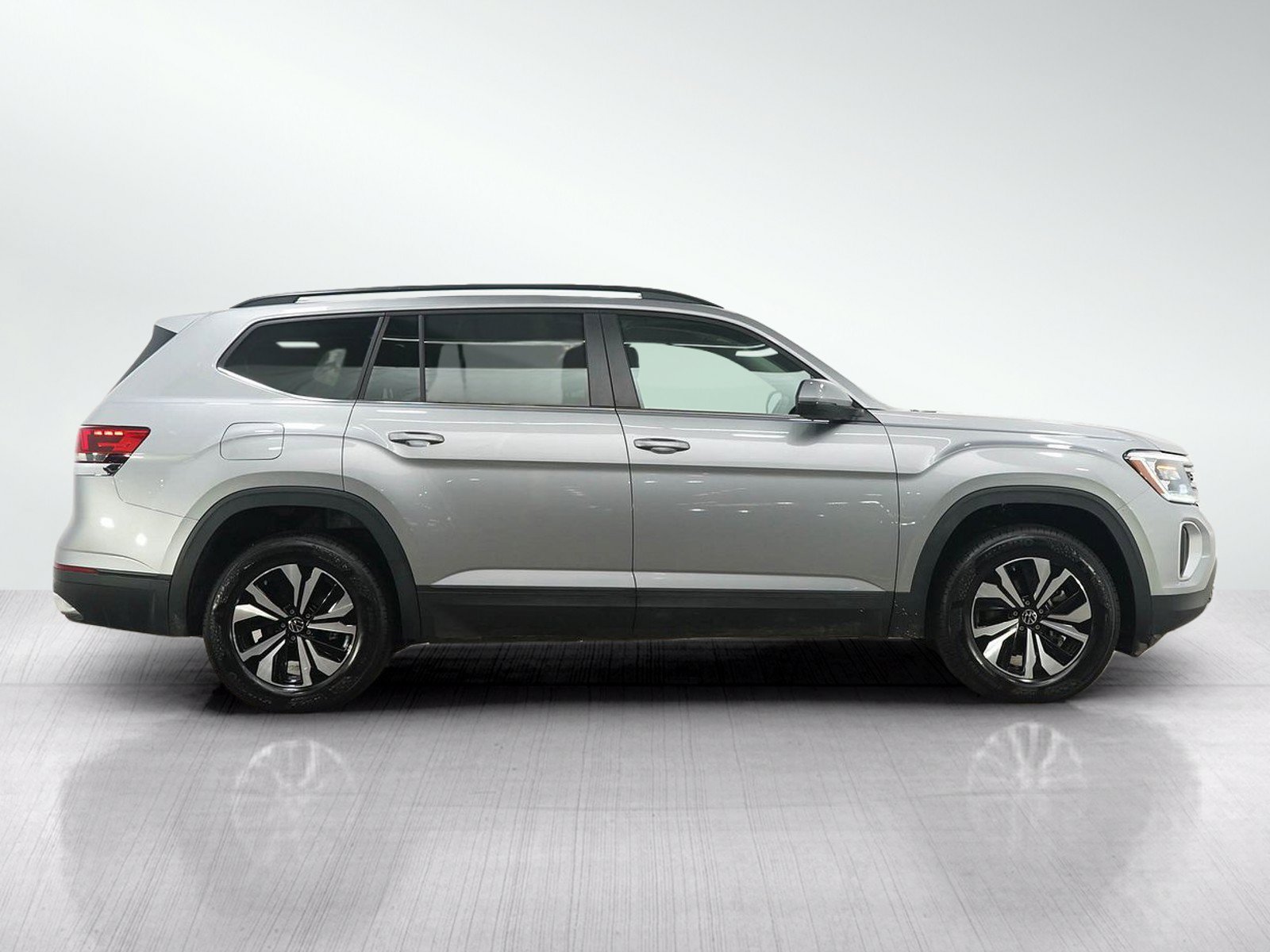 Used 2026 Volkswagen Atlas SE AWD/4WD image 6