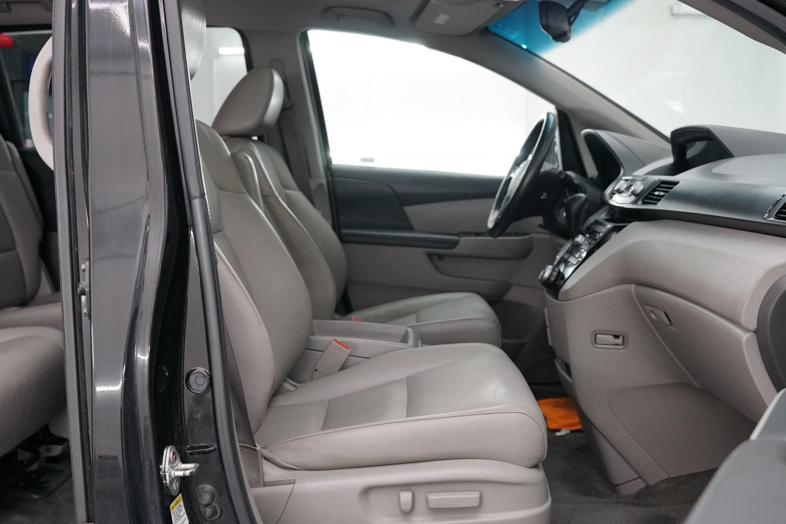 Used 2011 Honda Odyssey EX-L image 34