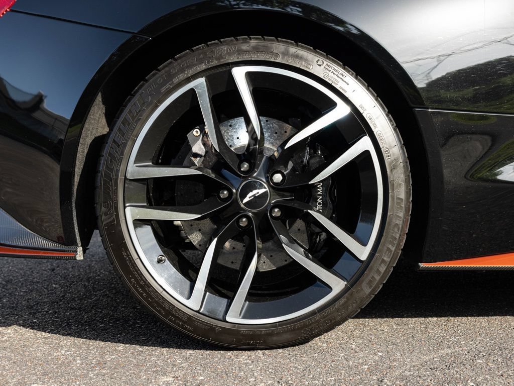 Used 2018 Aston Martin Vanquish S RWD image 57