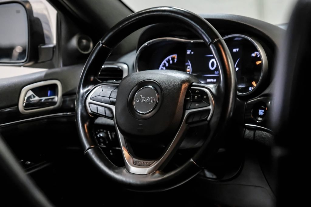 Used 2021 Jeep Grand Cherokee Limited AWD/4WD image 17