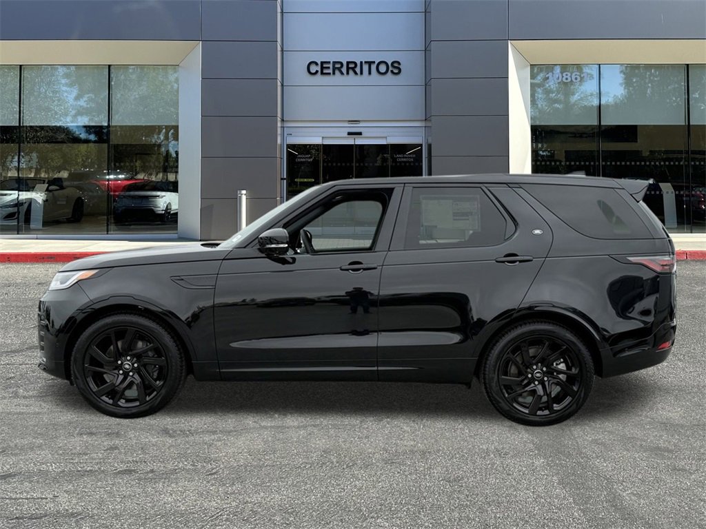 New 2025 Land Rover Discovery Dynamic SE image 8