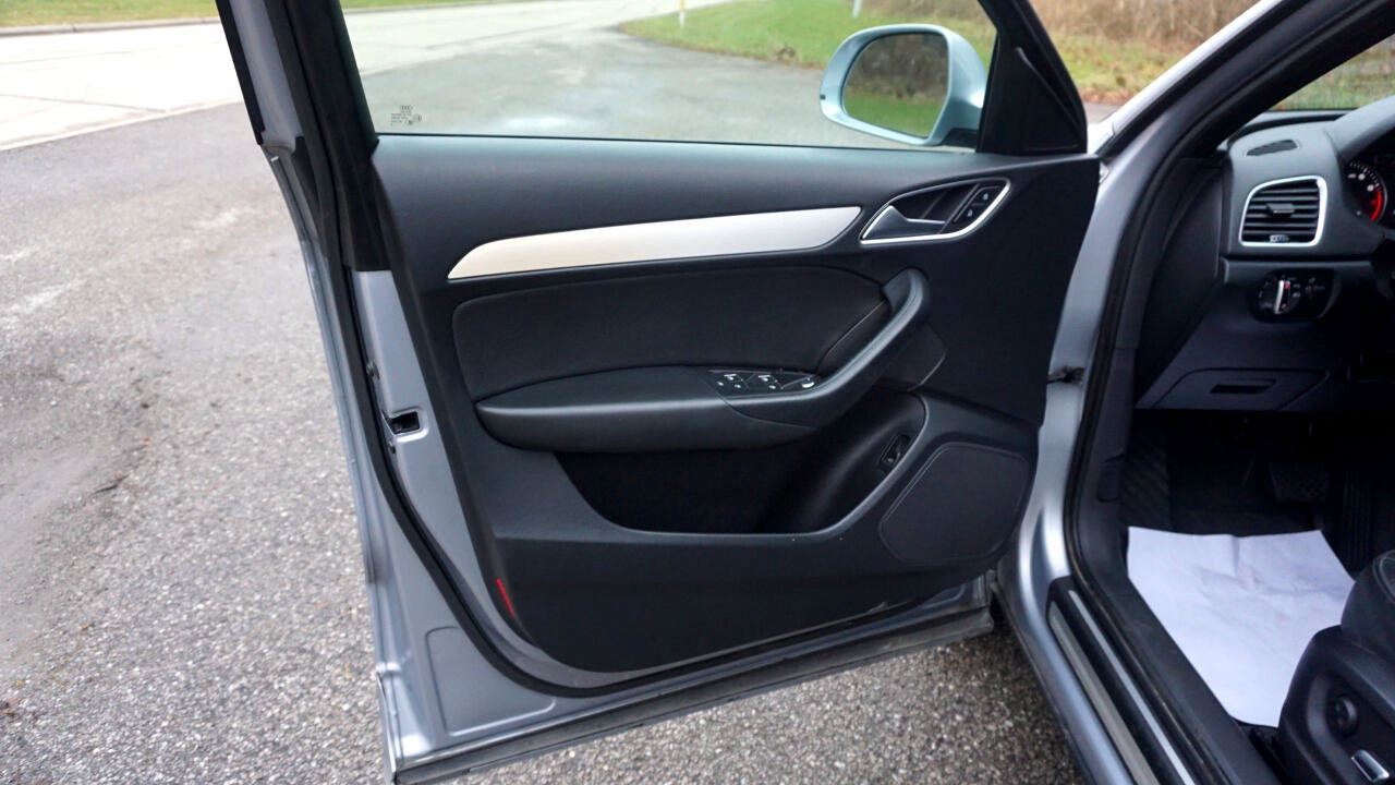 Used 2018 Audi Q3 2.0T Premium image 25