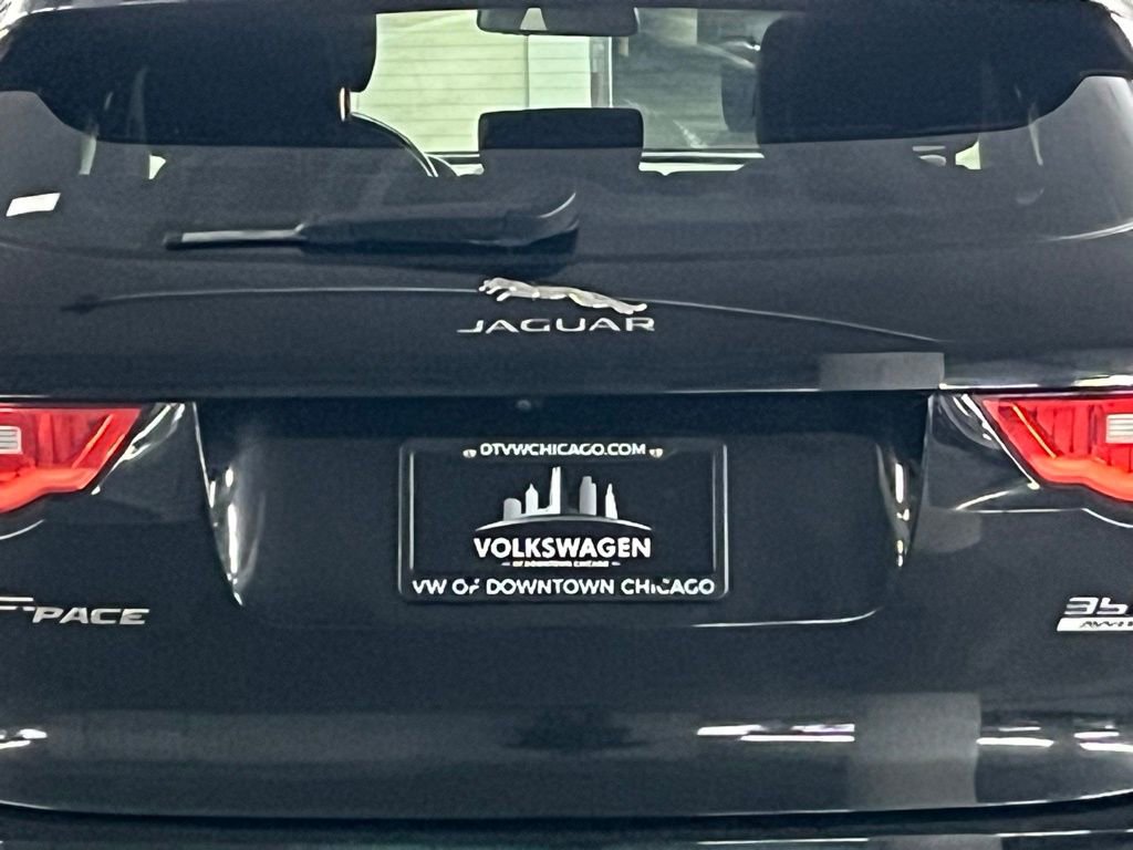 Used 2017 Jaguar F-PACE Prestige image 32