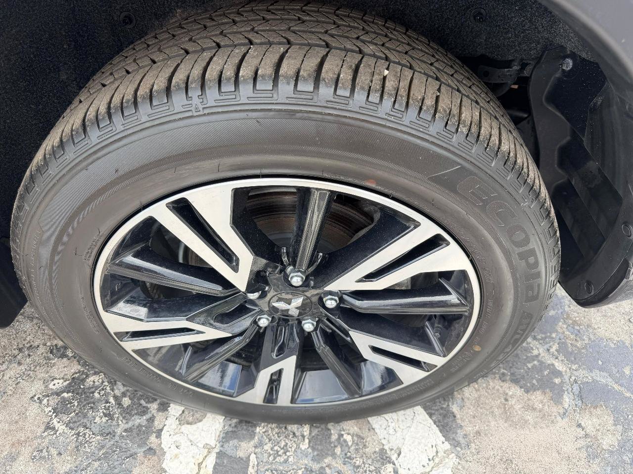 Used 2024 Mitsubishi Eclipse Cross SEL AWD/4WD image 10