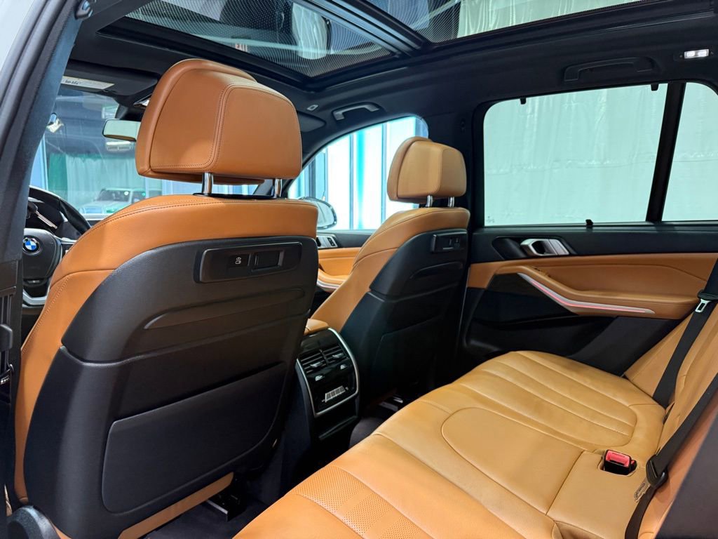 Certified 2022 BMW X5 xDrive40i w/ Executive Package image 22