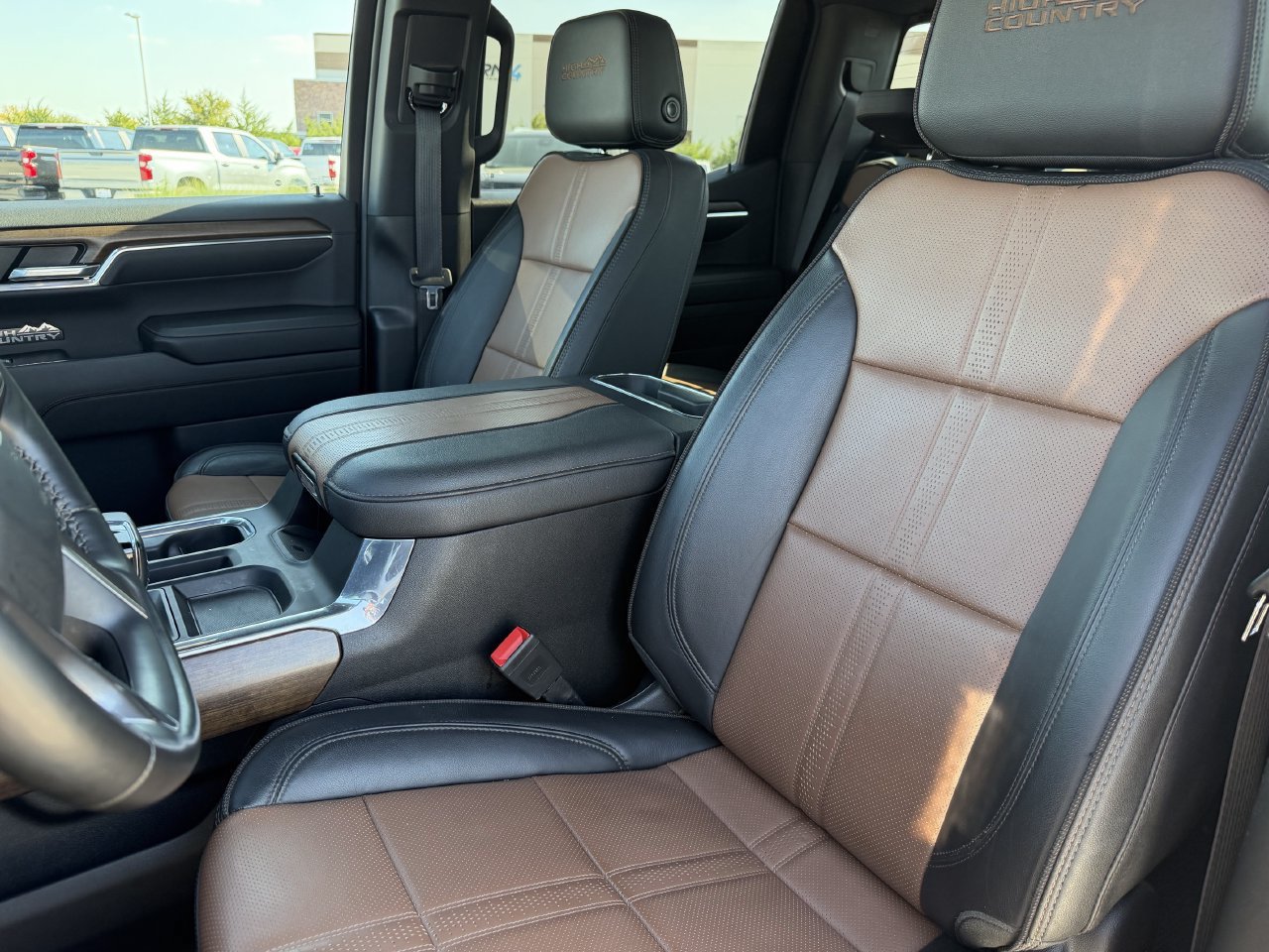 Certified 2023 Chevrolet Silverado 1500 High Country w/ Technology Package AWD/4WD image 23
