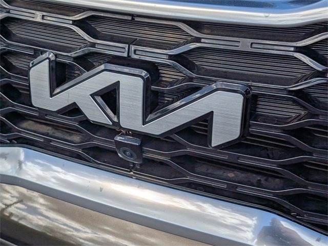 Used 2022 Kia Telluride SX w/ Towing Package image 16