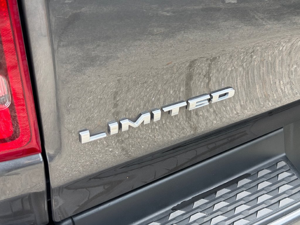 Used 2024 RAM 1500 Limited AWD/4WD image 12