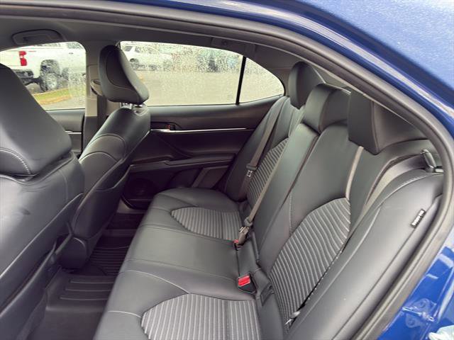 Used 2023 Toyota Camry SE w/ Convenience Package FWD image 12